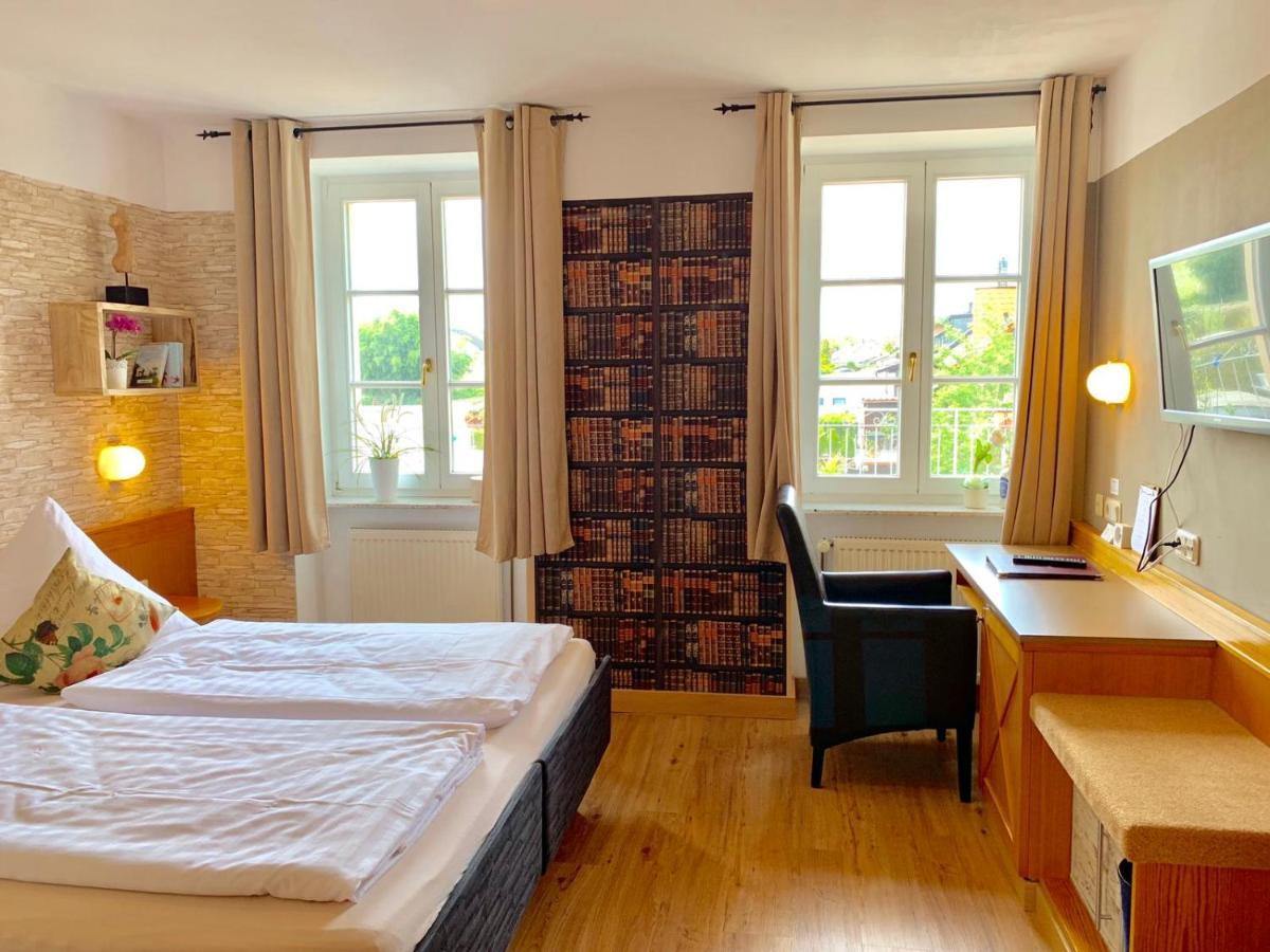 Uno Hotel Chapeau Noir - Free Parking Überherrn Kültér fotó